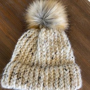 Newborn/ Infant Cozy knit beanie with faux fur Pom